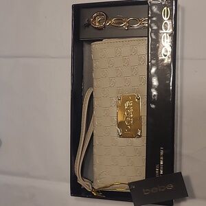 NWT Bebe Taupe Wallet with Gold Details Tayla Embossed Wristlet Giftset